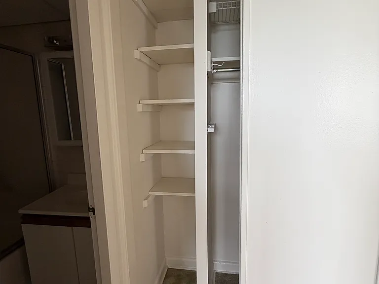 1030 E Lancaster Ave #910 — Photo 16