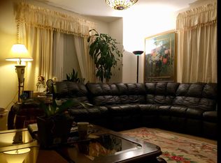 326 Village Ln, Richmond, CA 94801