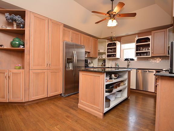 2nd image of 2158 W Race Ave #2