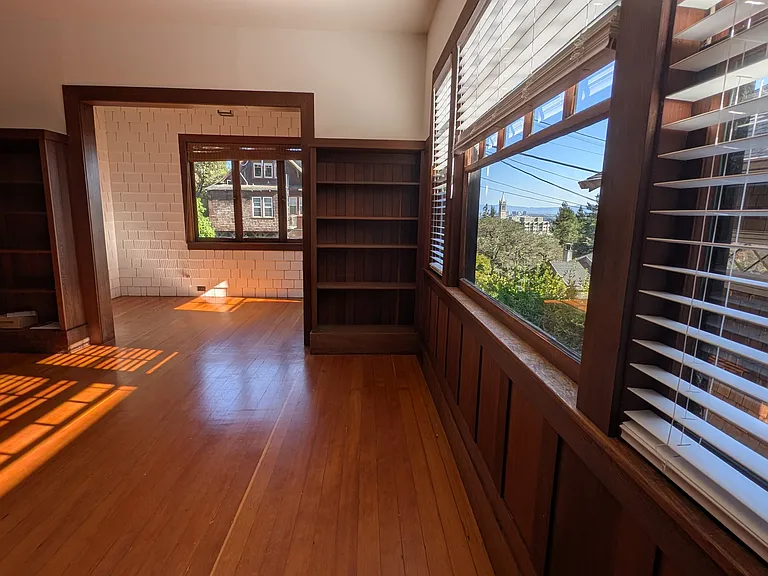 2711 Virginia St #A — Photo 3