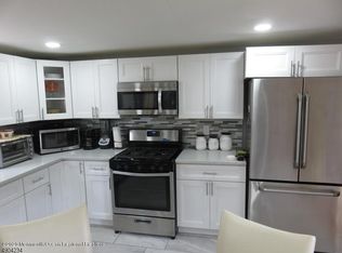 543 E Jersey St, Elizabeth, NJ 07206