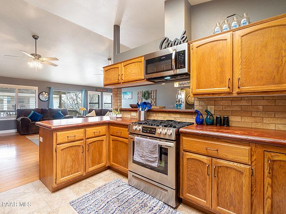 4th image of 4929 N Treasure Cir