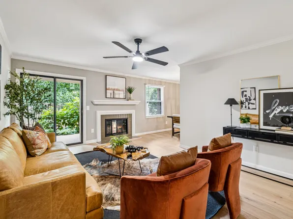 151 Hillsboro Pl, Nashville, TN 37215