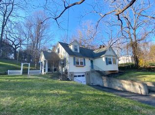 12 High St, Blairstown, NJ 07825