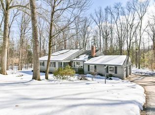 77 Old Meadow Plain Rd, Weatogue, CT 06089