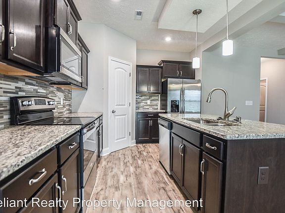 5th image of 1183 Eagles Bluff Dr