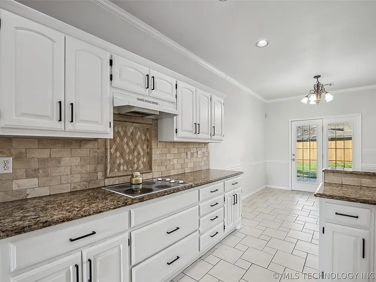 4308 W Broadway Ave N — Photo 13