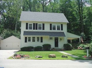 810 Pugh Rd, Wayne, PA 19087