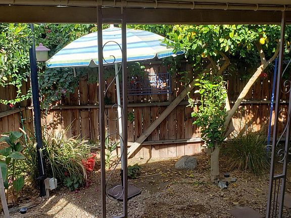 2nd image of 354 Logenita St #354