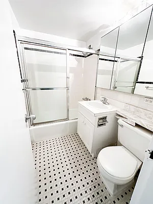 Rented by Urban Real Estate Inc | media 7