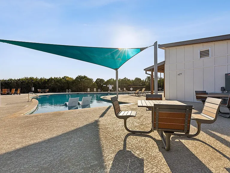 1211 N Roger Hanks Pkwy — Photo 34