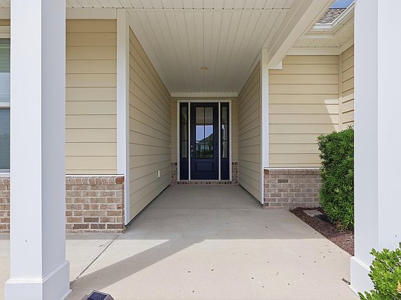 3rd image of 269 Deep Blue Dr.
