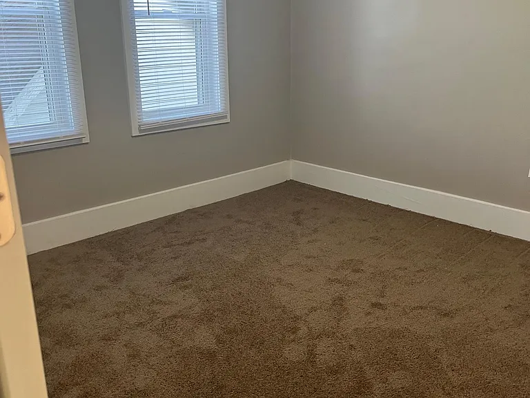 2233 English Ave — Photo 10