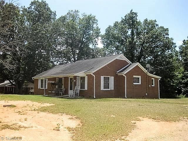 2nd image of 597 Louya Rd