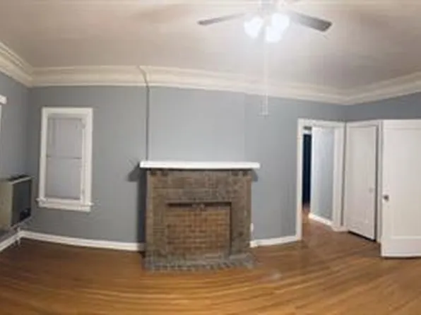 4023 West 6th St / 550 S St Andrews Pl