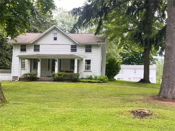 2036 Dodge Rd, East Amherst, NY 14051