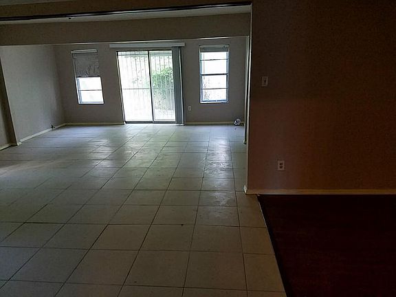 3rd image of 10209 Fairland Dr