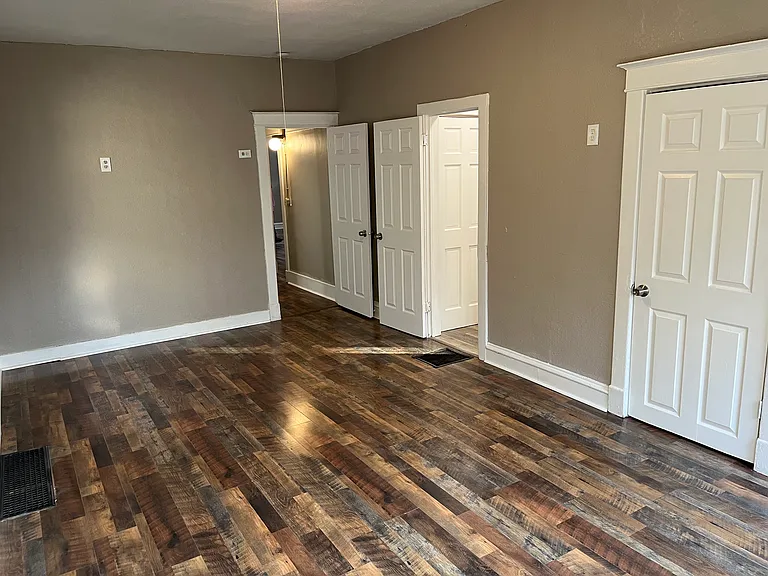 3718 Wayne Ave — Photo 18