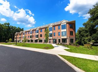 133 South East Commons, Amherst, MA 01002