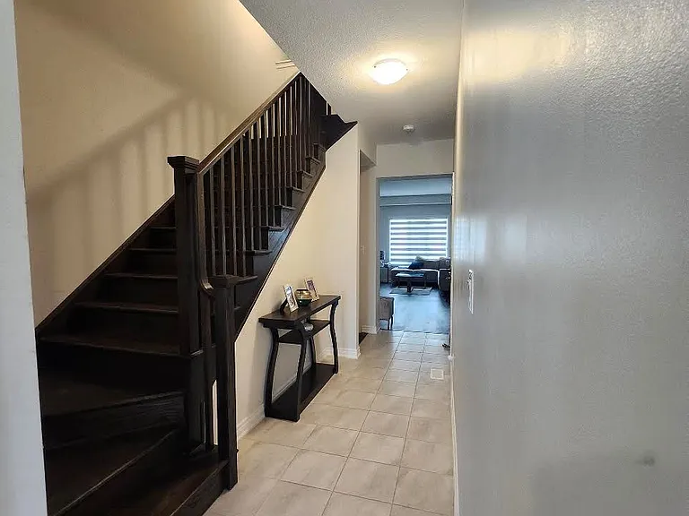 134 Sycamore St — Photo 3