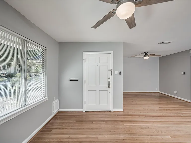 3322 Elmridge St — Photo 4
