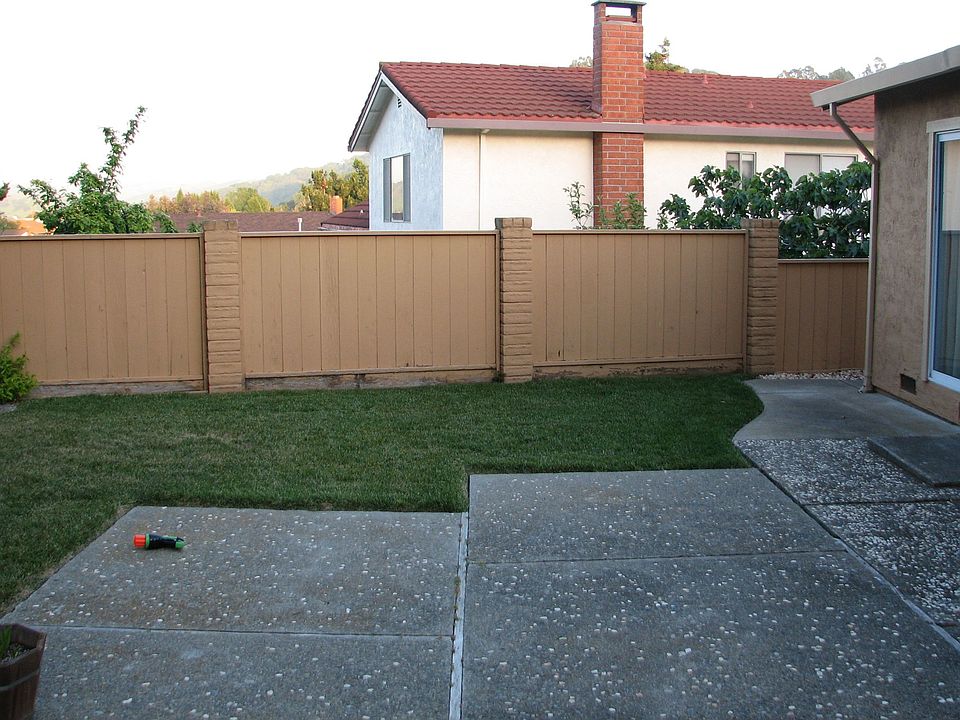 2nd image of 2177 Blue Jay Cir
