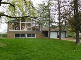 504 S Bryarfield Ct, Mahomet, IL