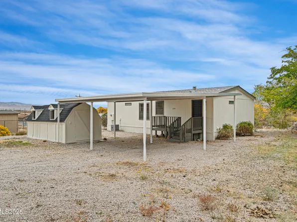 26 Stope Rd, Dayton, NV 89403