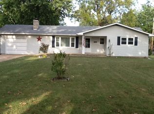 520 Home Dr, Saint James, MO 65559