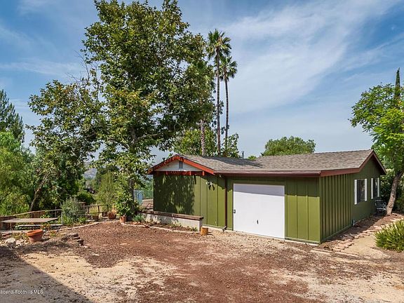 5th image of 7642 Airlie Dr