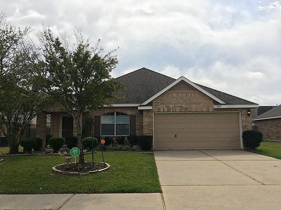 1st image of 18107 Redoak Manor Ln
