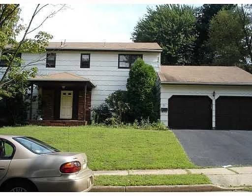 22 Ray St photo 1