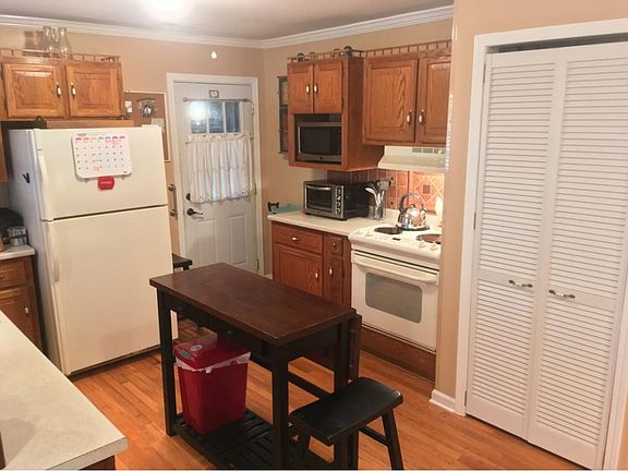 5th image of 2611 Heatherly Ln