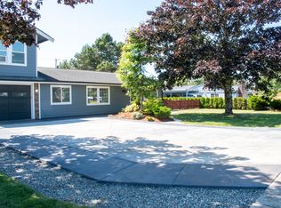 589 D St, Blaine, WA 98230