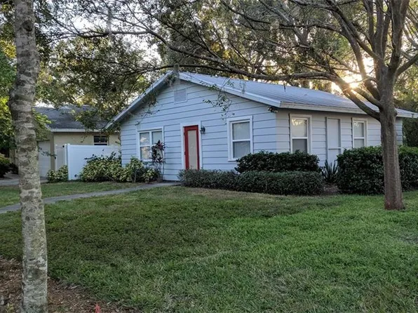 3922 Rockefeller Ave, Sarasota, FL 34231
