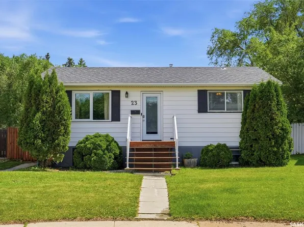 23 Nicholson PLACE, Saskatoon, SK S7L 5G7