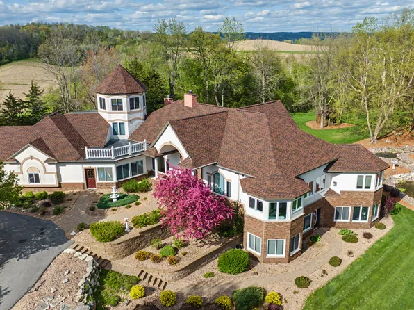 N2487 Nuttleman Rd, La Crosse, WI 54601