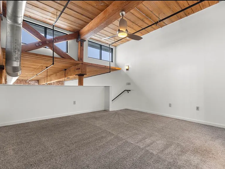400 Mills Ave #409 — Photo 4