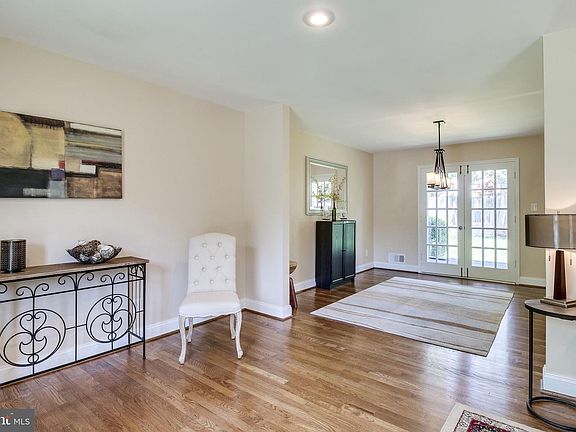 5th image of 6548 Sulky Ln