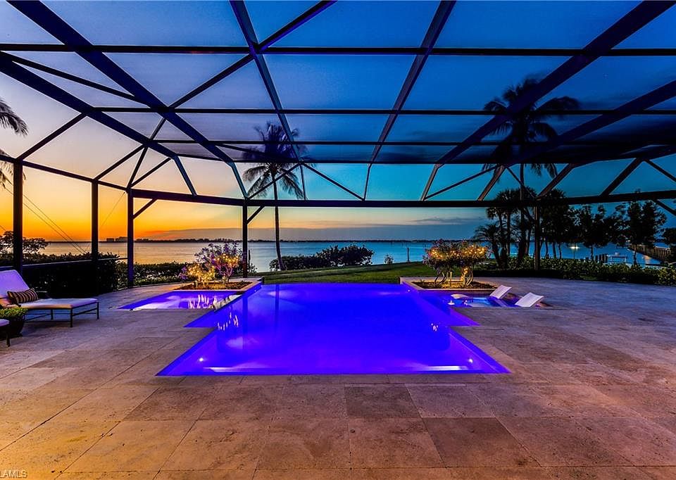 Home For Sale In WATER S EDGE AT PEPPERTREE POINTE