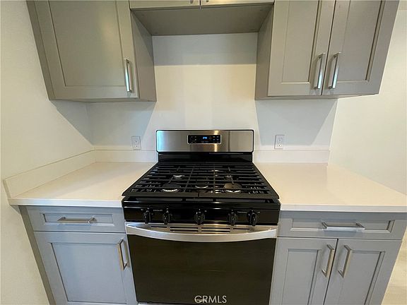 2nd image of 1152 E 77th St