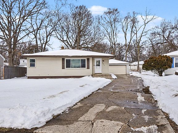 3rd image of 4832 Aleda Ave SE