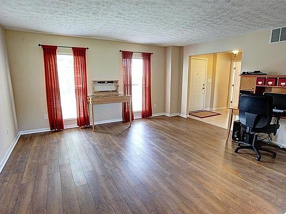 4th image of 2996 White Water Ct