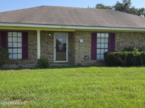 1025 Sugarland Dr, Breaux Bridge, LA 70517