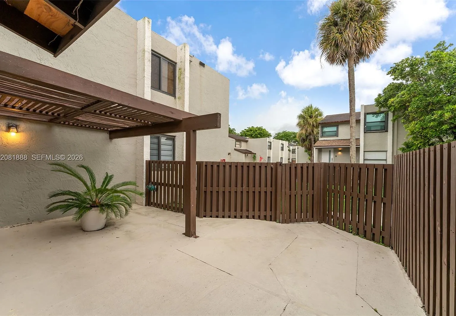 3 bed, 2.0 bath, $2,650 — Photo 2