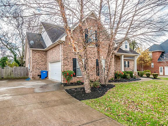 3rd image of 506 Ellie Lee Dr