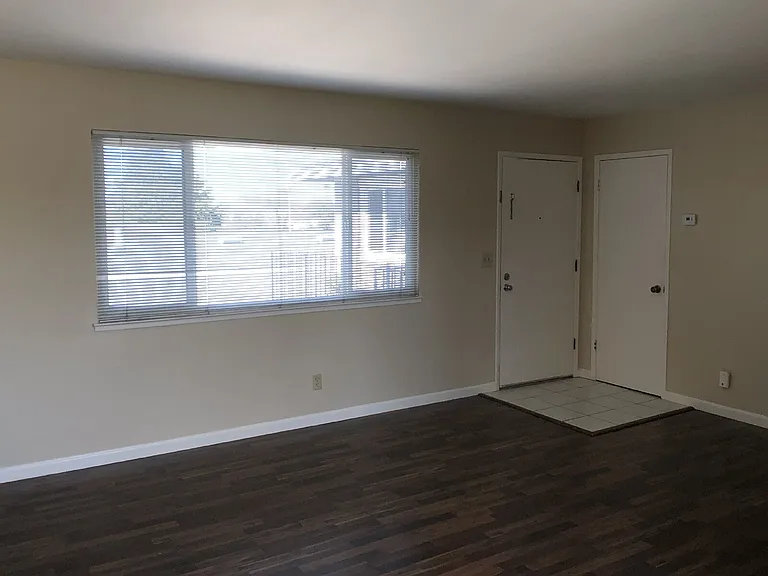 1275 Alice Dr #4 — Photo 3