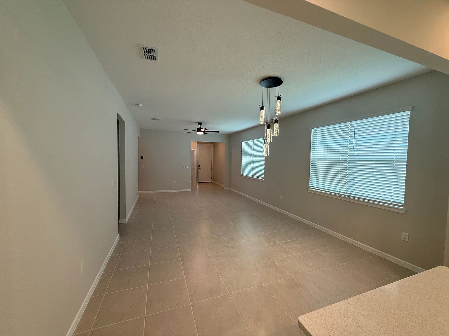 2 bed, 1471 sqft, $2,500 — Photo 4