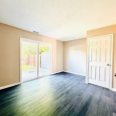 1st image of 6 Almond Ct #2B1
