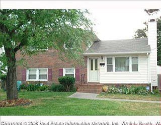 1st image of 111 Briarwood Dr